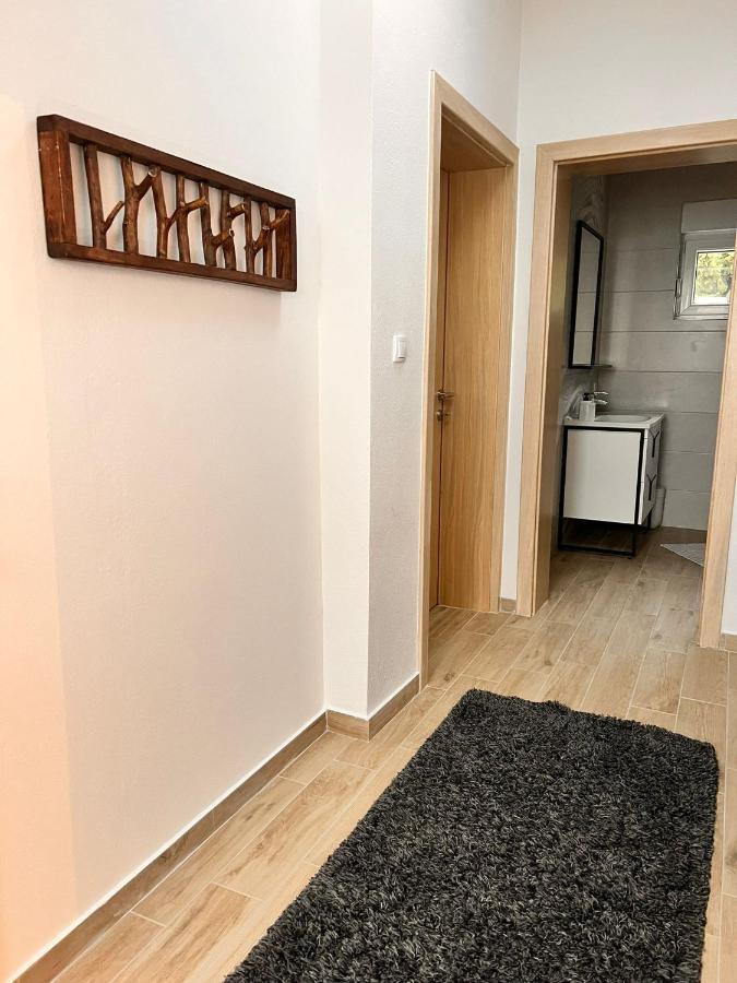 Apartmani Tin Стариград-Пакленица Екстериор снимка